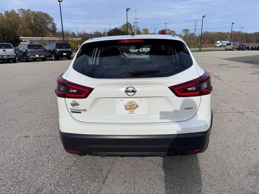 2021 Nissan Rogue Sport S