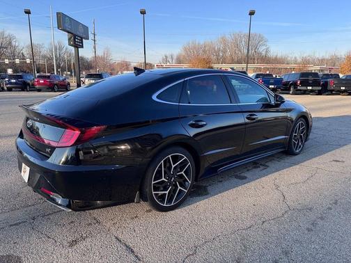 2021 Hyundai SONATA SE