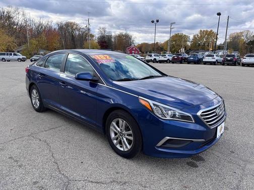 2017 Hyundai SONATA SE