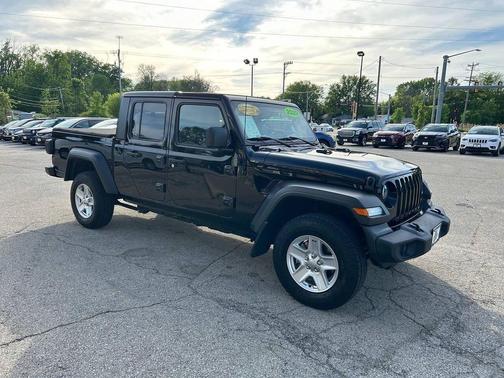 Black Clearcoat 2020 Jeep Gladiator Sport S
