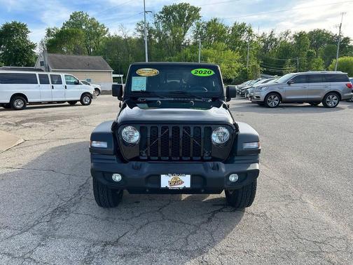 Black Clearcoat 2020 Jeep Gladiator Sport S