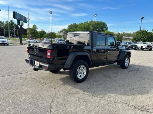 Black Clear Coat 2020 Jeep Gladiator Sport S