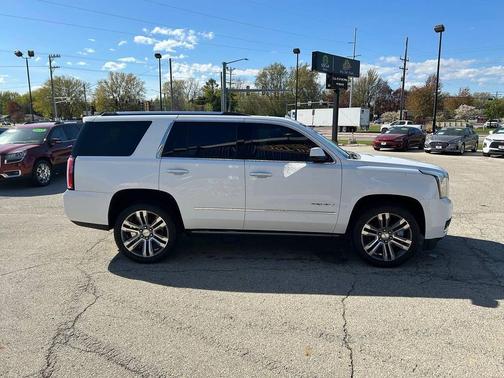 Summit White 2019 GMC Yukon Denali