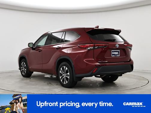 2022 Toyota Highlander Hybrid XLE