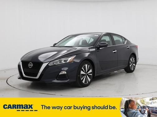 2022 Nissan Altima SV