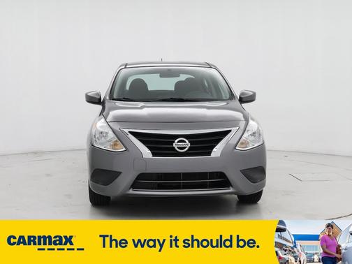 2017 Nissan Versa SV