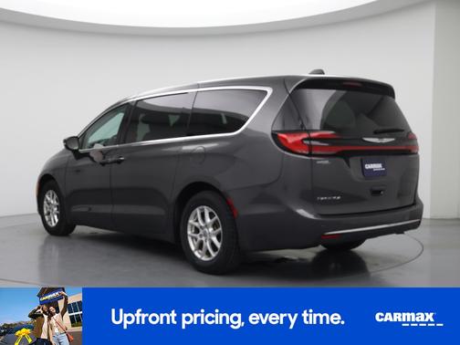 Gray 2023 Chrysler Pacifica Touring L