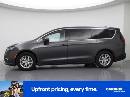 Gray 2023 Chrysler Pacifica Touring L