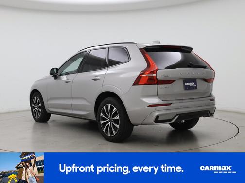 2024 Volvo XC60 B5 Core Dark Theme