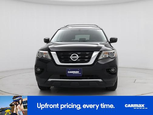 2017 Nissan Pathfinder SV