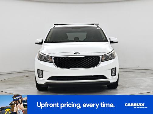 White 2015 Kia Sedona EX