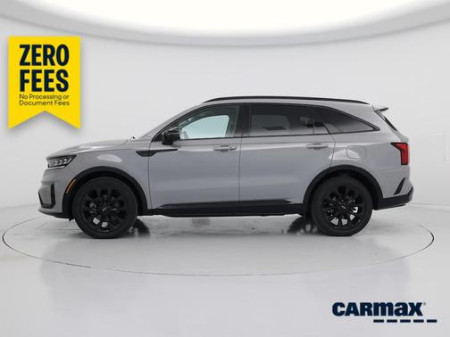 Gray 2023 Kia Sorento SX