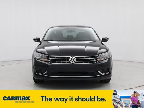2017 Volkswagen Passat SE