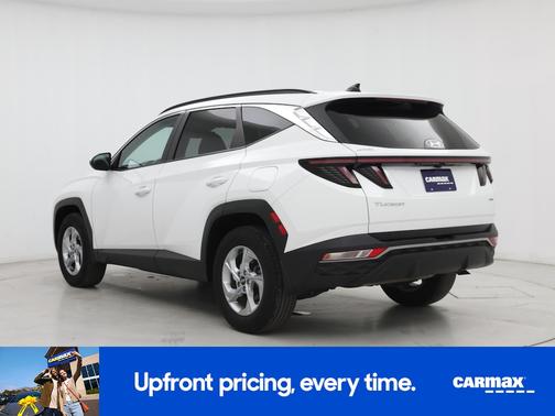White 2023 Hyundai TUCSON SEL