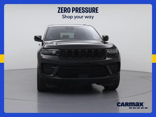 Black 2023 Jeep Grand Cherokee Altitude