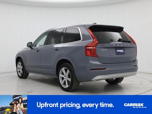 Gray 2022 Volvo XC90 T5 Momentum