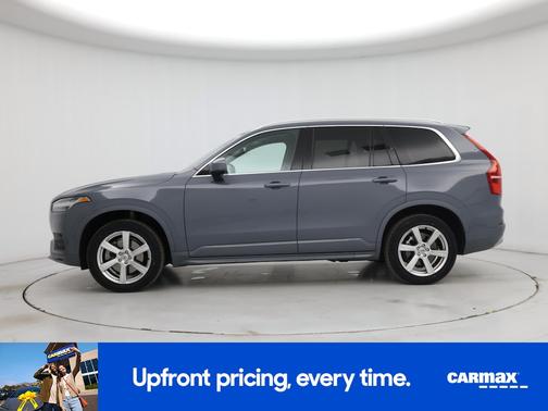 Gray 2022 Volvo XC90 T5 Momentum