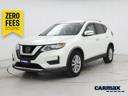 White 2017 Nissan Rogue SV