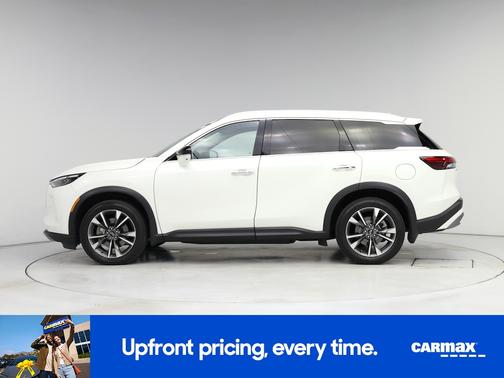 White 2022 INFINITI QX60 Luxe