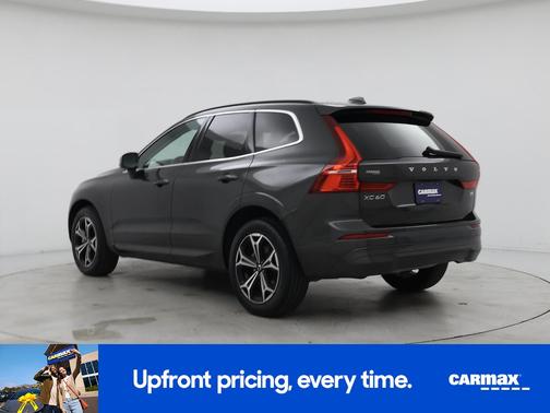 2022 Volvo XC60 B5 Momentum