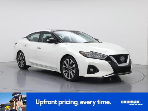 White 2023 Nissan Maxima Platinum