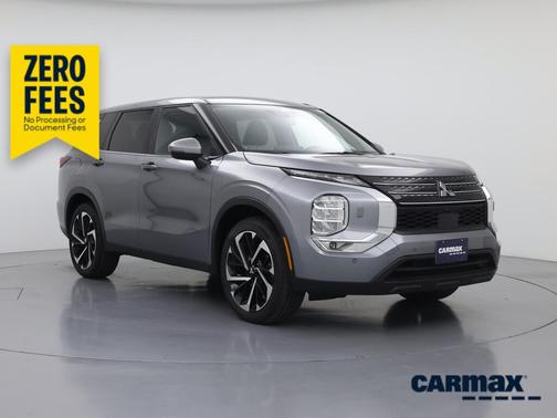 Gray 2024 Mitsubishi Outlander SE