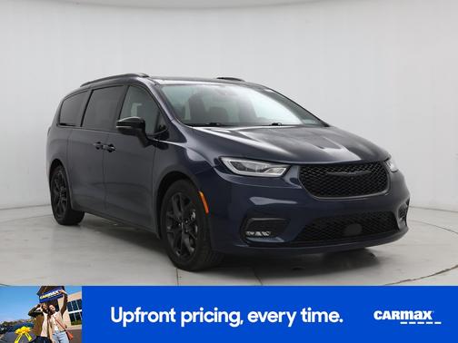 Blue 2023 Chrysler Pacifica Limited