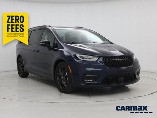 Blue 2023 Chrysler Pacifica Limited