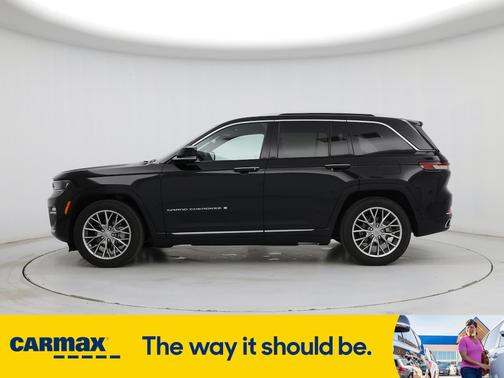 2022 Jeep Grand Cherokee Summit