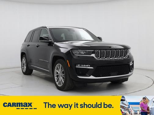 2022 Jeep Grand Cherokee Summit