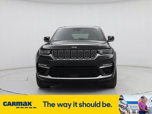 2022 Jeep Grand Cherokee Summit