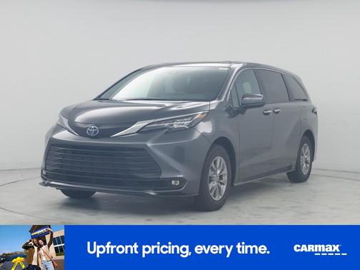 2025 Toyota Sienna XLE