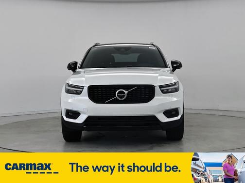 2021 Volvo XC40 T4 R-Design