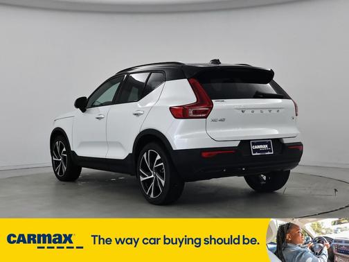 2021 Volvo XC40 T4 R-Design