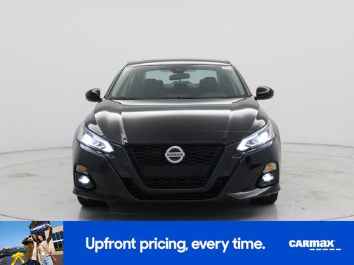 2022 Nissan Altima SR