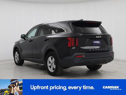 Black 2022 Kia Sorento LX