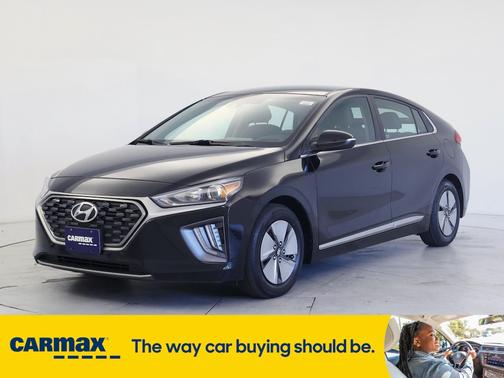 2022 Hyundai IONIQ Hybrid SE