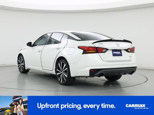 White 2021 Nissan Altima SR
