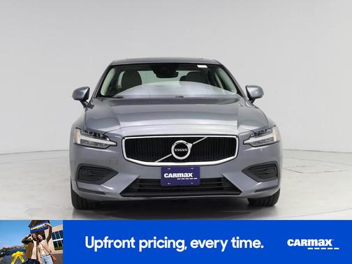 2020 Volvo S60 T5 Momentum