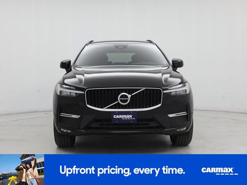 Black 2022 Volvo XC60 B5 Momentum
