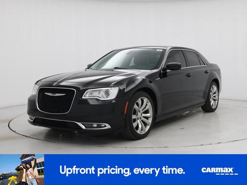 2019 Chrysler 300 Touring