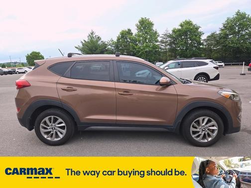 2016 Hyundai TUCSON SE