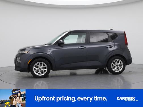 Gray 2022 Kia Soul LX
