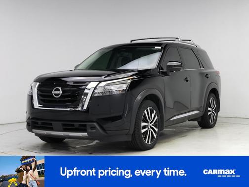 Black 2024 Nissan Pathfinder Platinum