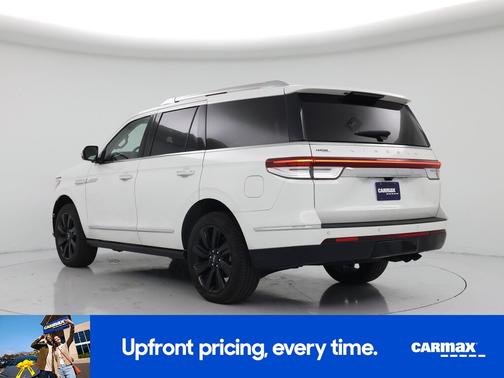 White 2024 Lincoln Navigator Reserve