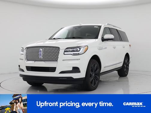 White 2024 Lincoln Navigator Reserve