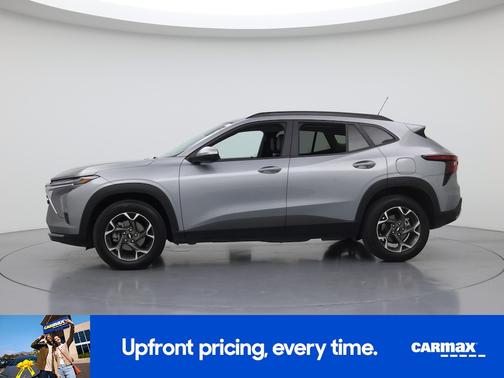 Gray 2025 Chevrolet Trax LT