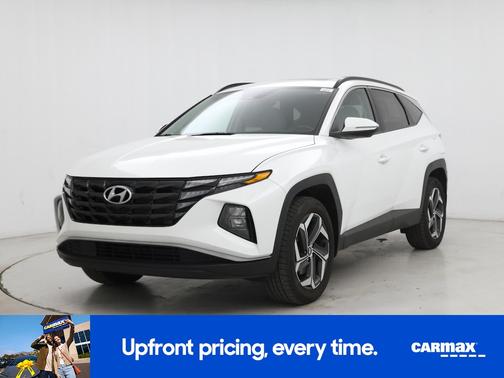 White 2023 Hyundai TUCSON SEL