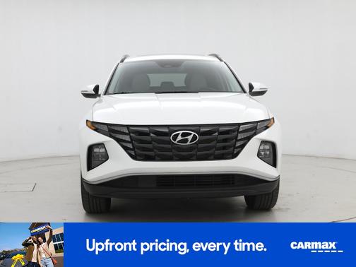 White 2023 Hyundai TUCSON SEL