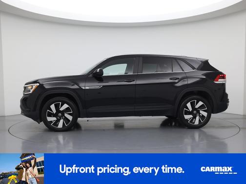Black 2024 Volkswagen Atlas Cross Sport SE w/Tech